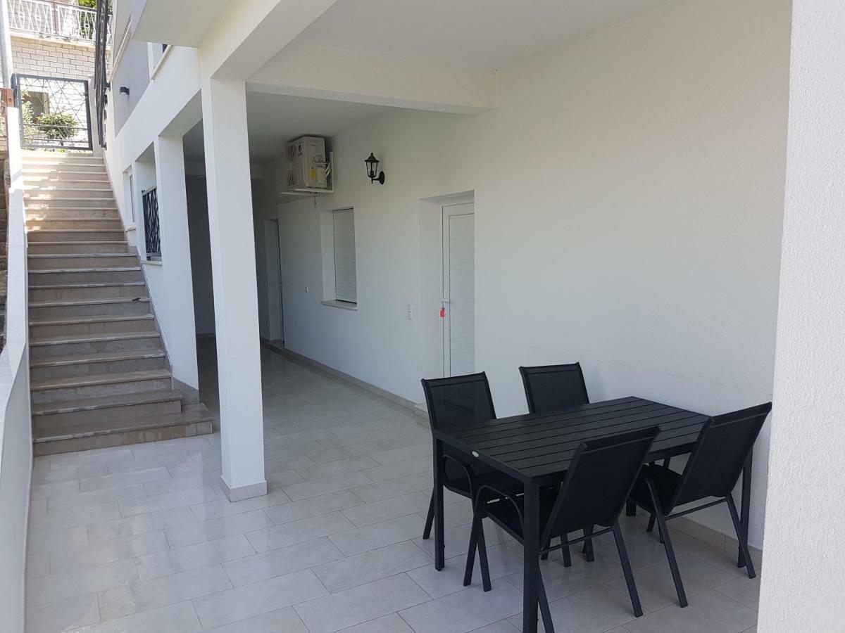 Sea View Apartment With A Huge Terrace Pisak Exterior foto